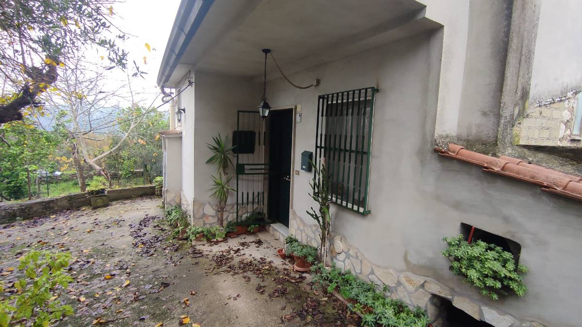 Villa unifamiliare Esperia